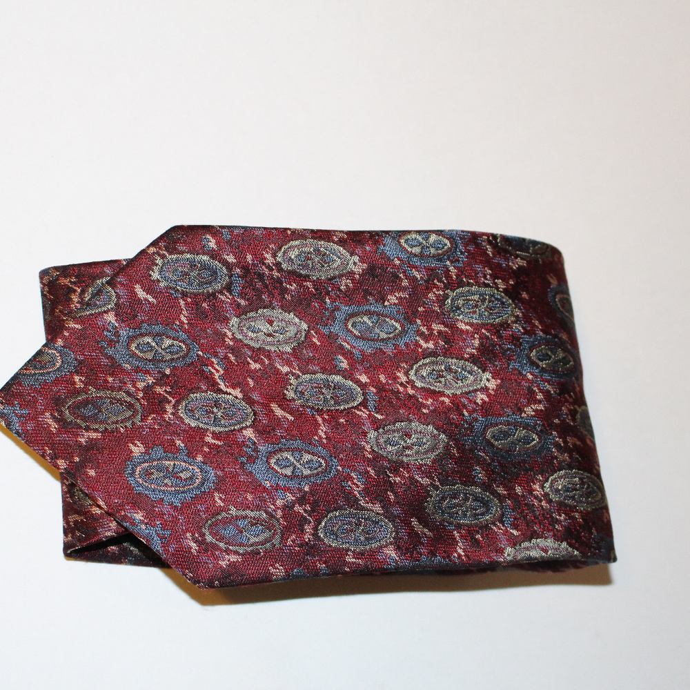 Joseph Abboud Tie 100% Silk Made in Italy